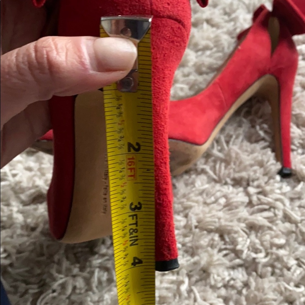 SAKS FIFTH AVENUE Red pumps  size 8 - Picture 10 of 12